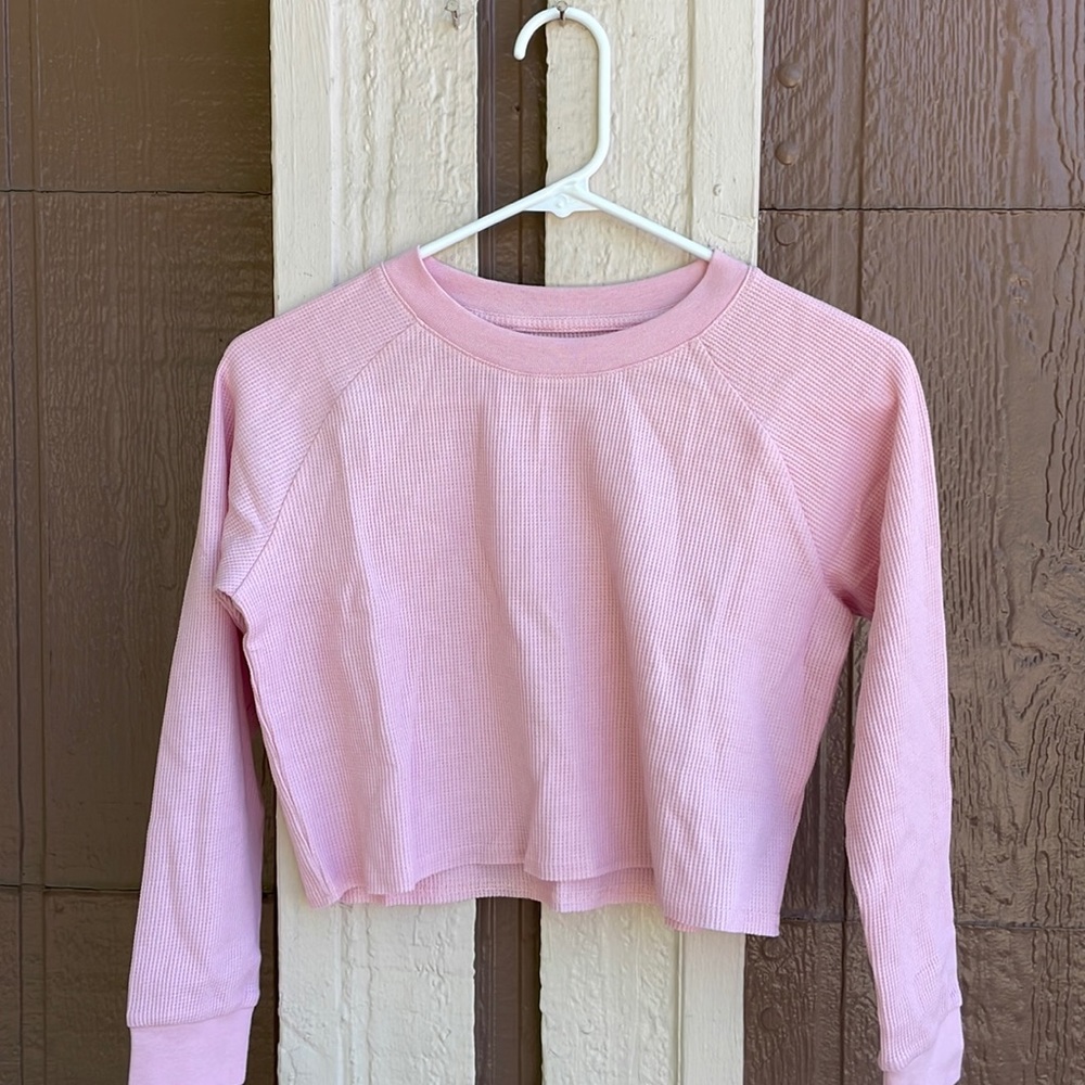 Gap NWT Thermal tee
